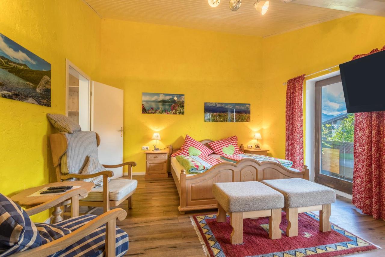 Zwischen Chiemsee Und Bergen Dg แบร์เนา อัม คีมเซ ภายนอก รูปภาพ